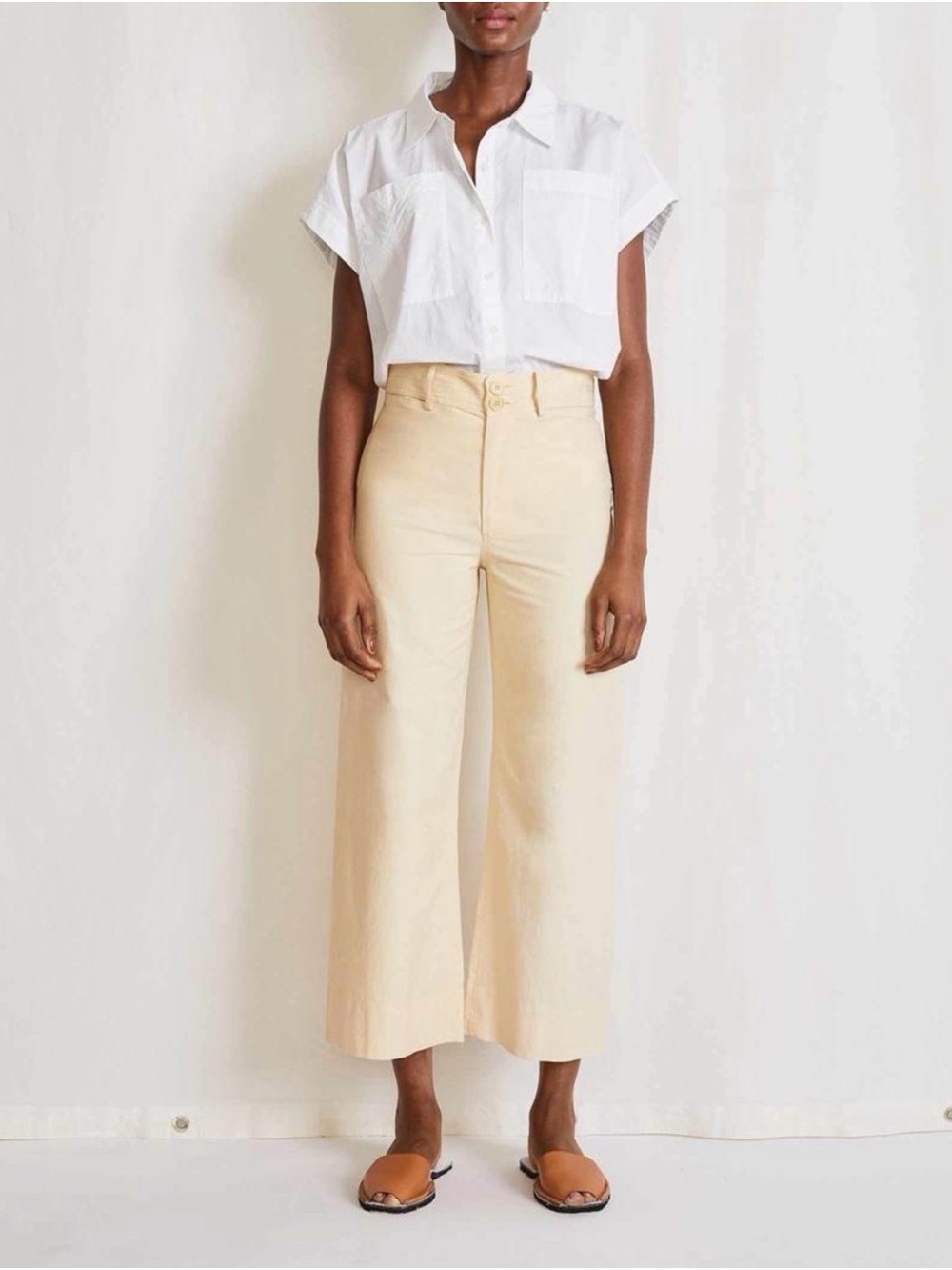 Apiece Apart Wide-Leg Cropped Pants in Light Beige